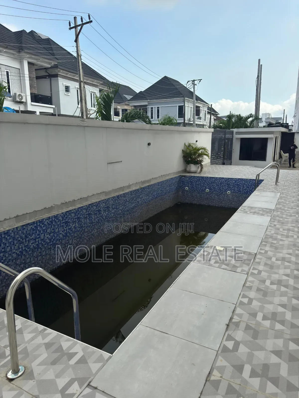 Furnished 4bdrm Duplex in Chevron, Lekki for sale in Lekki