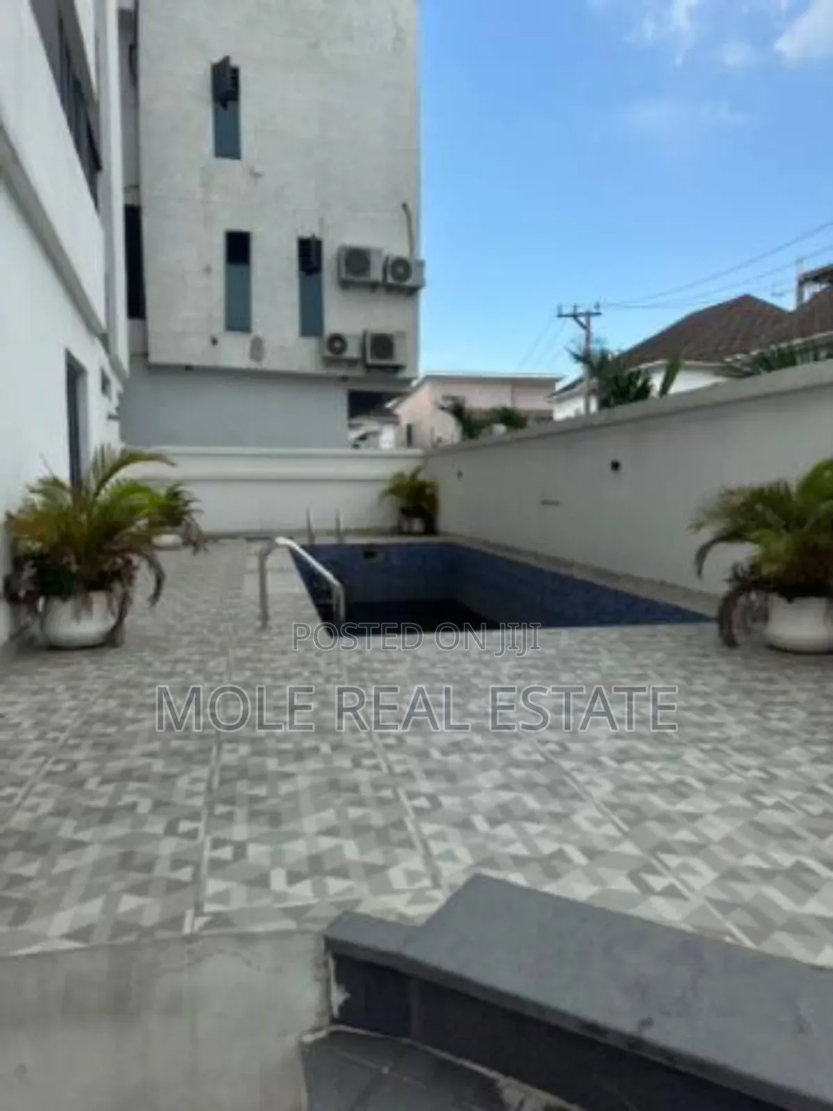 Furnished 4bdrm Duplex in Chevron, Lekki for sale in Lekki