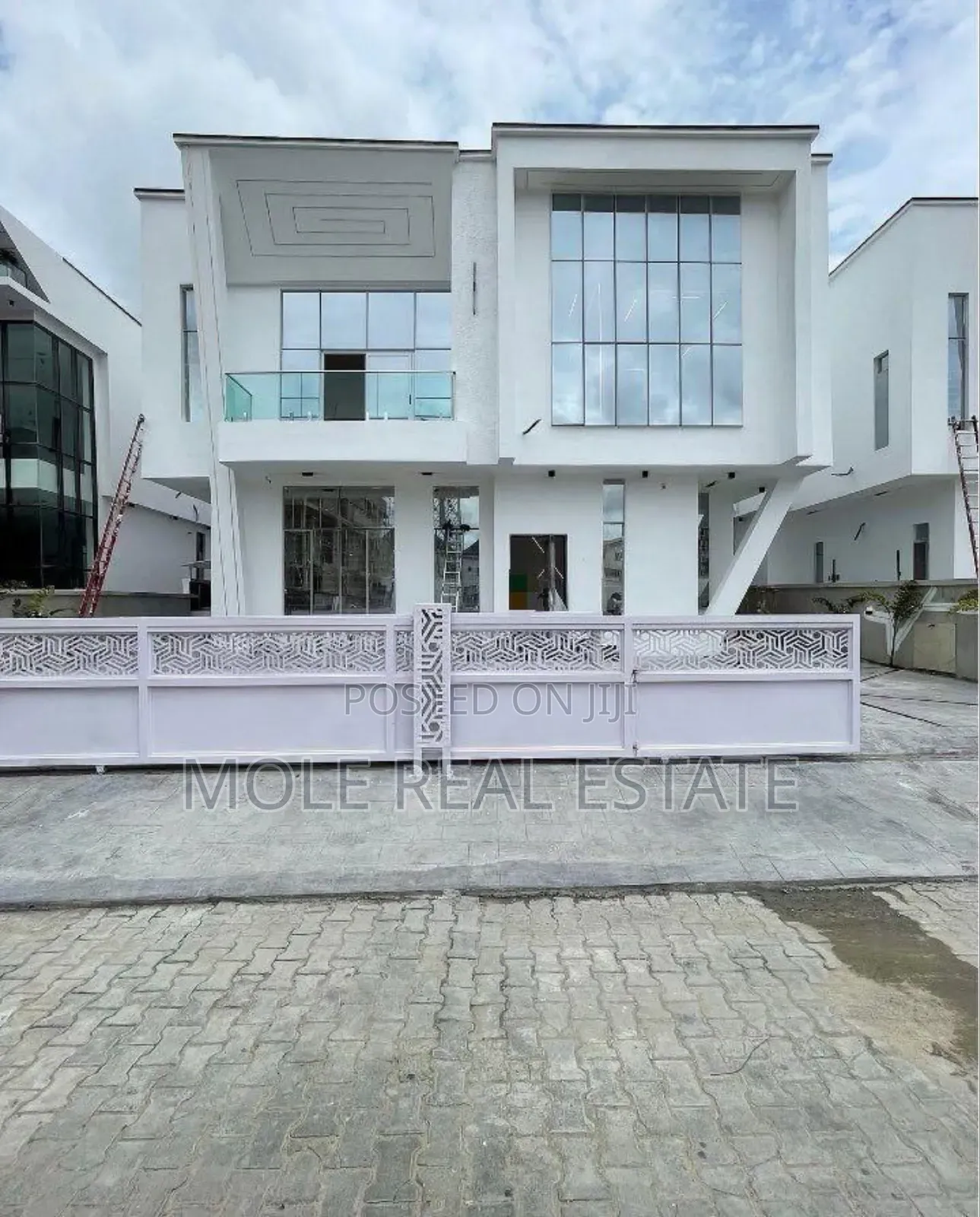Furnished 5bdrm Duplex in Chevron, Lekki for sale in Lekki