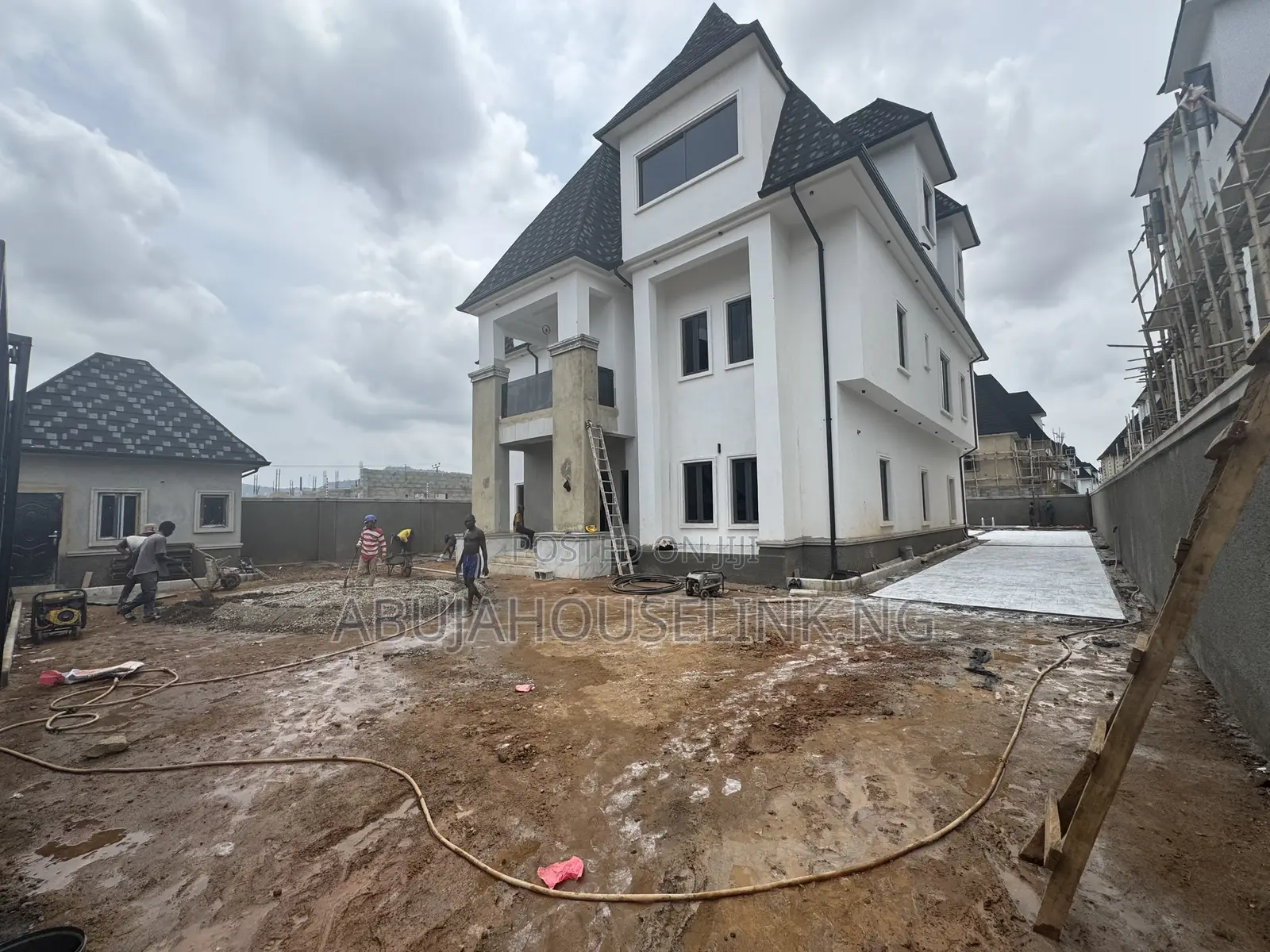 7bdrm Duplex in Efab Metropolis, Gwarinpa for sale in Gwarinpa