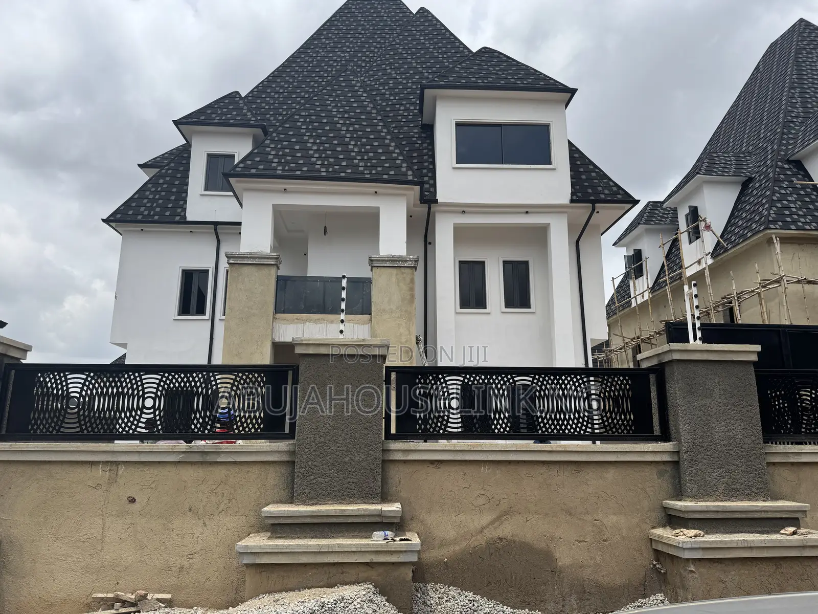 7bdrm Duplex in Efab Metropolis, Gwarinpa for sale in Gwarinpa
