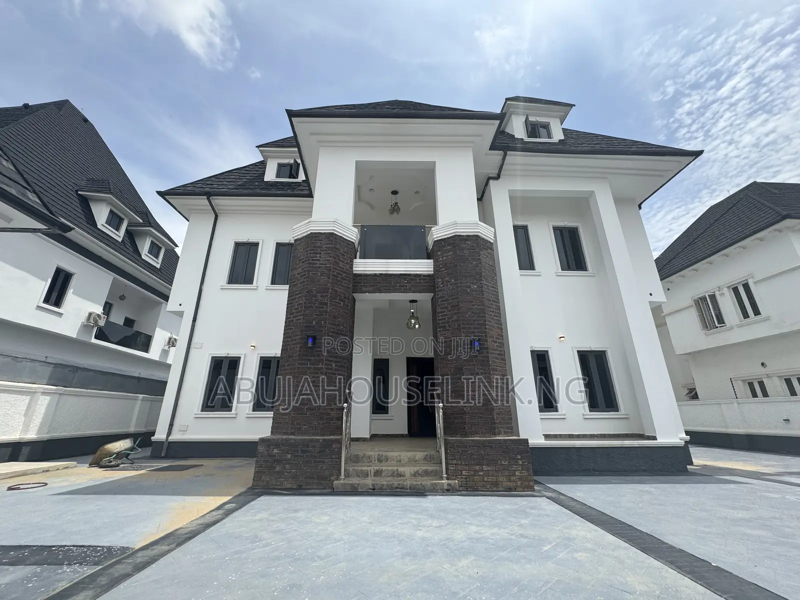 6bdrm Duplex in Efab Metropolis, Gwarinpa for sale in Gwarinpa