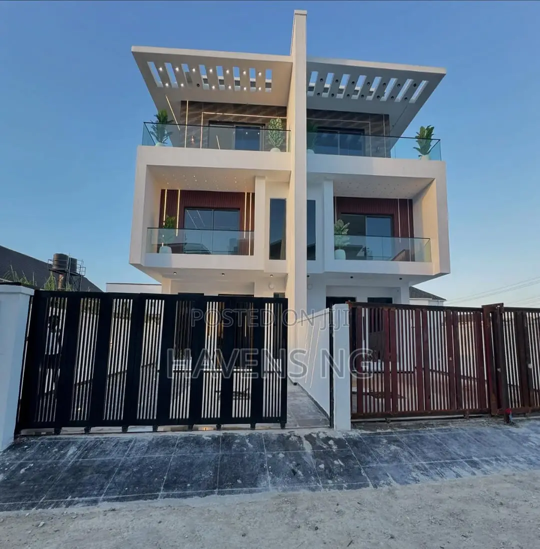 4bdrm Duplex in Abraham Adesanya Estate for sale in Abraham Adesanya Estate