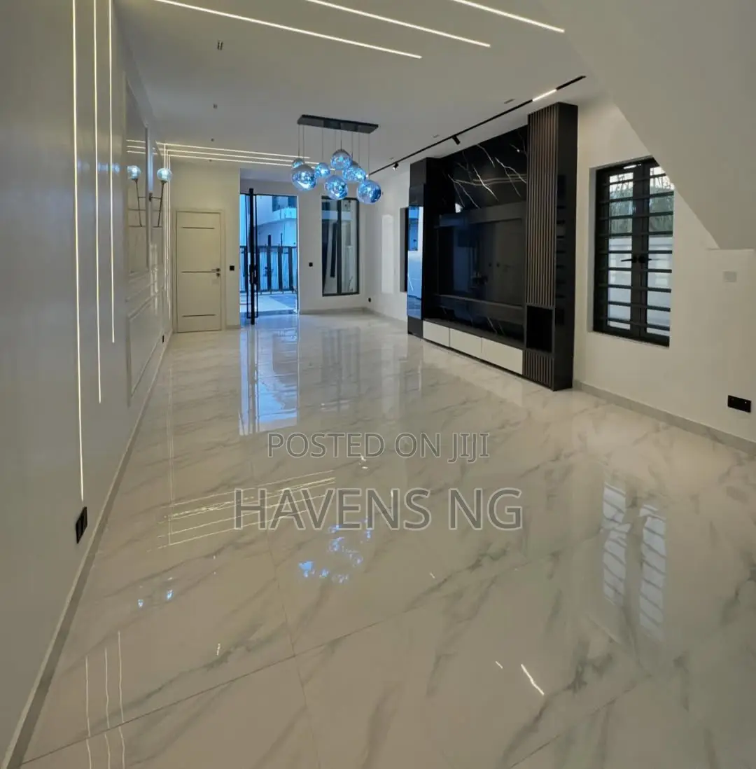 4bdrm Duplex in Abraham Adesanya Estate for sale in Abraham Adesanya Estate