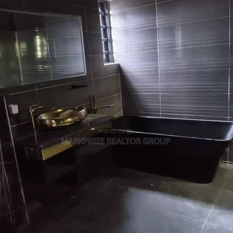 5bdrm Duplex in Old Ikoyi Lagos for sale in Old Ikoyi