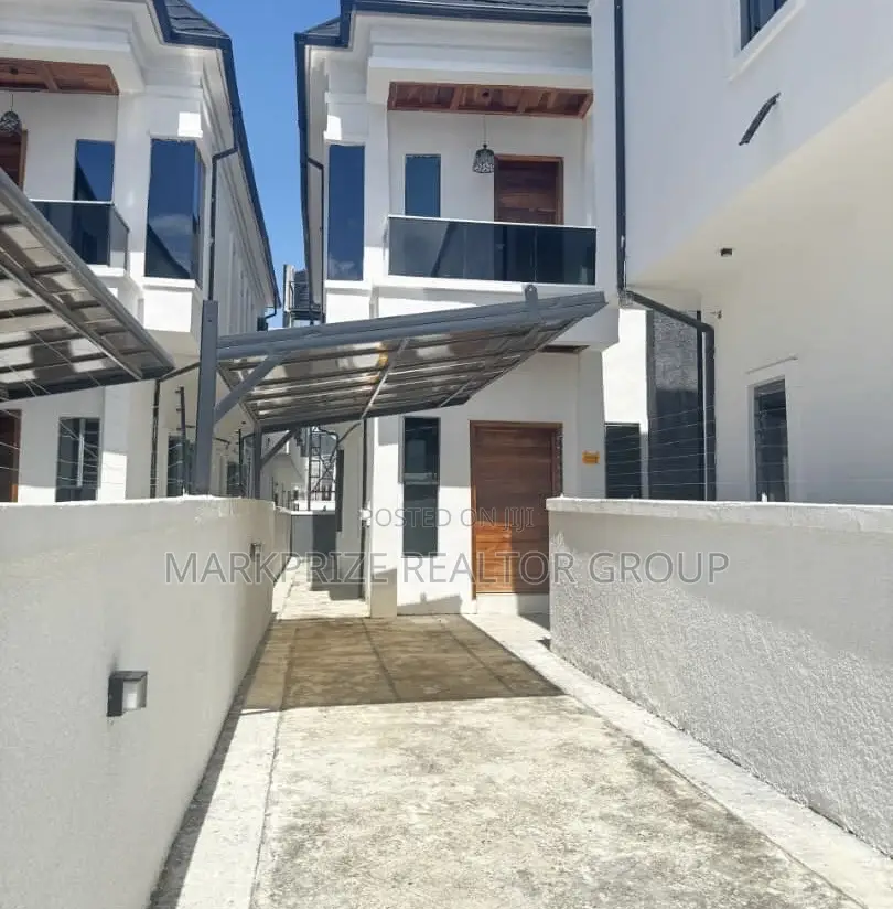 4bdrm Duplex in Orchid Lekki Lagos for sale in Lekki
