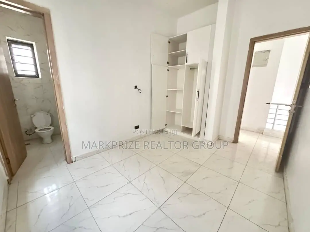4bdrm Duplex in Orchid Lekki Lagos for sale in Lekki