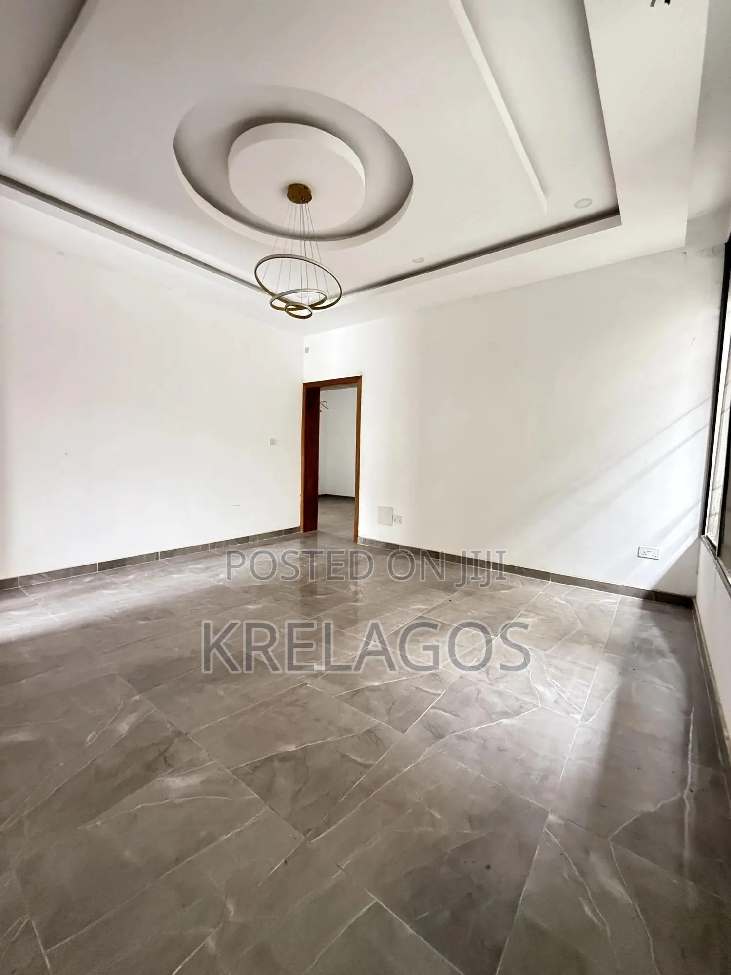 5bdrm Duplex in Lekki Phase 1 for sale in Lekki Phase 1