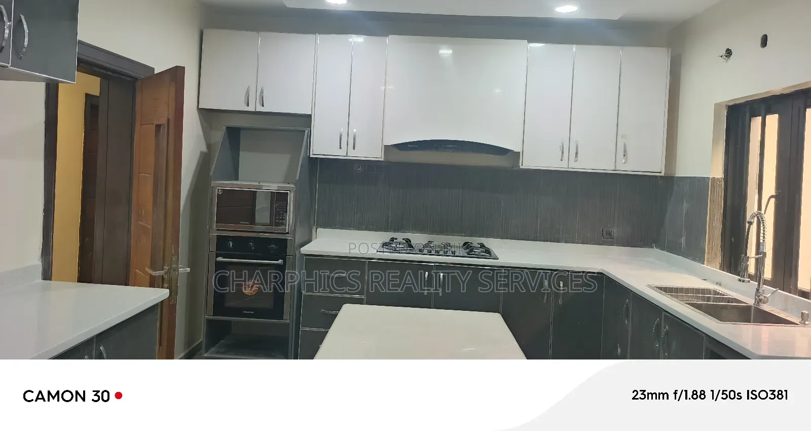 3bdrm Apartment in Ikeja GRA for sale in Ikeja GRA