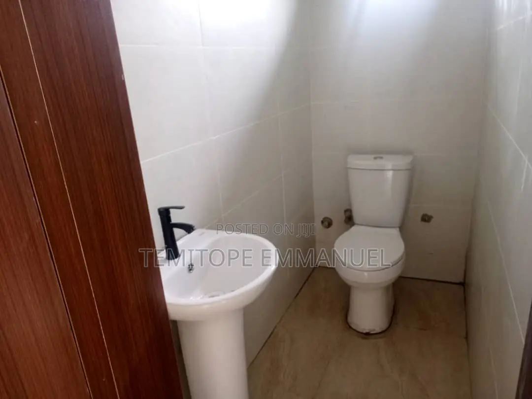 Furnished 4bdrm Duplex in Lekki Phase 1 for rent in Lekki Phase 1
