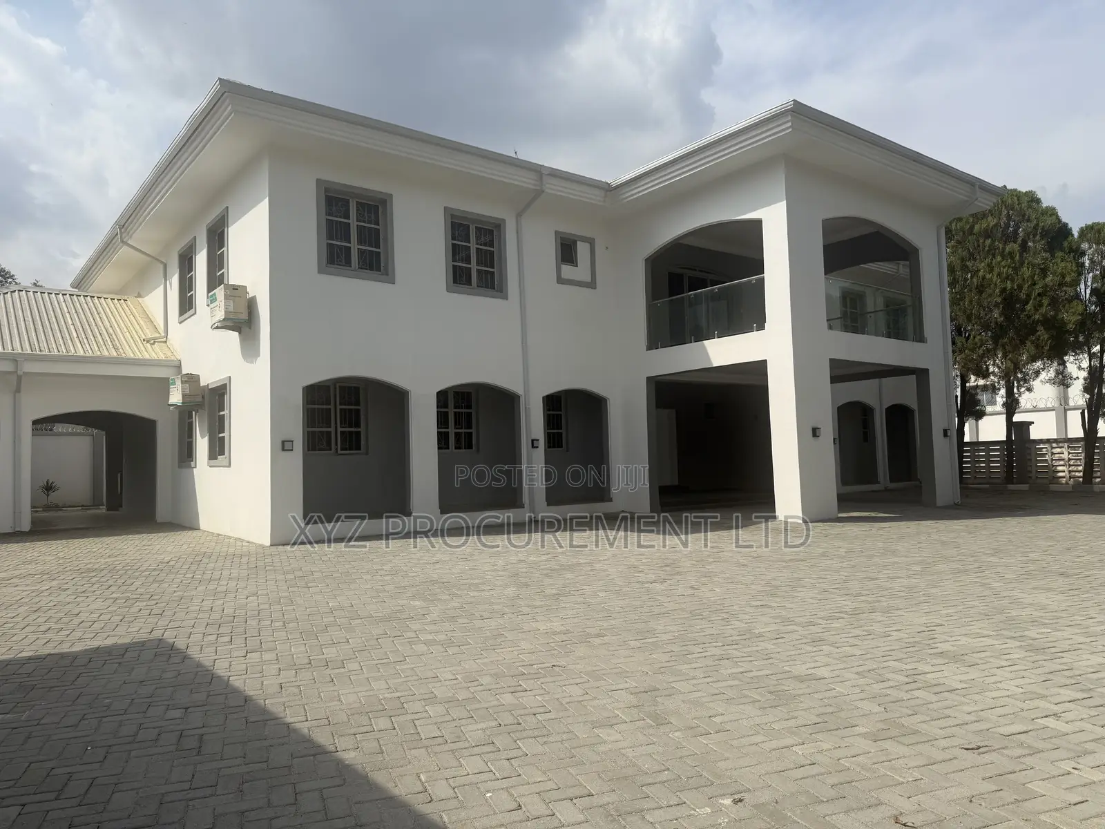 8bdrm Duplex in Maitama for sale in Maitama