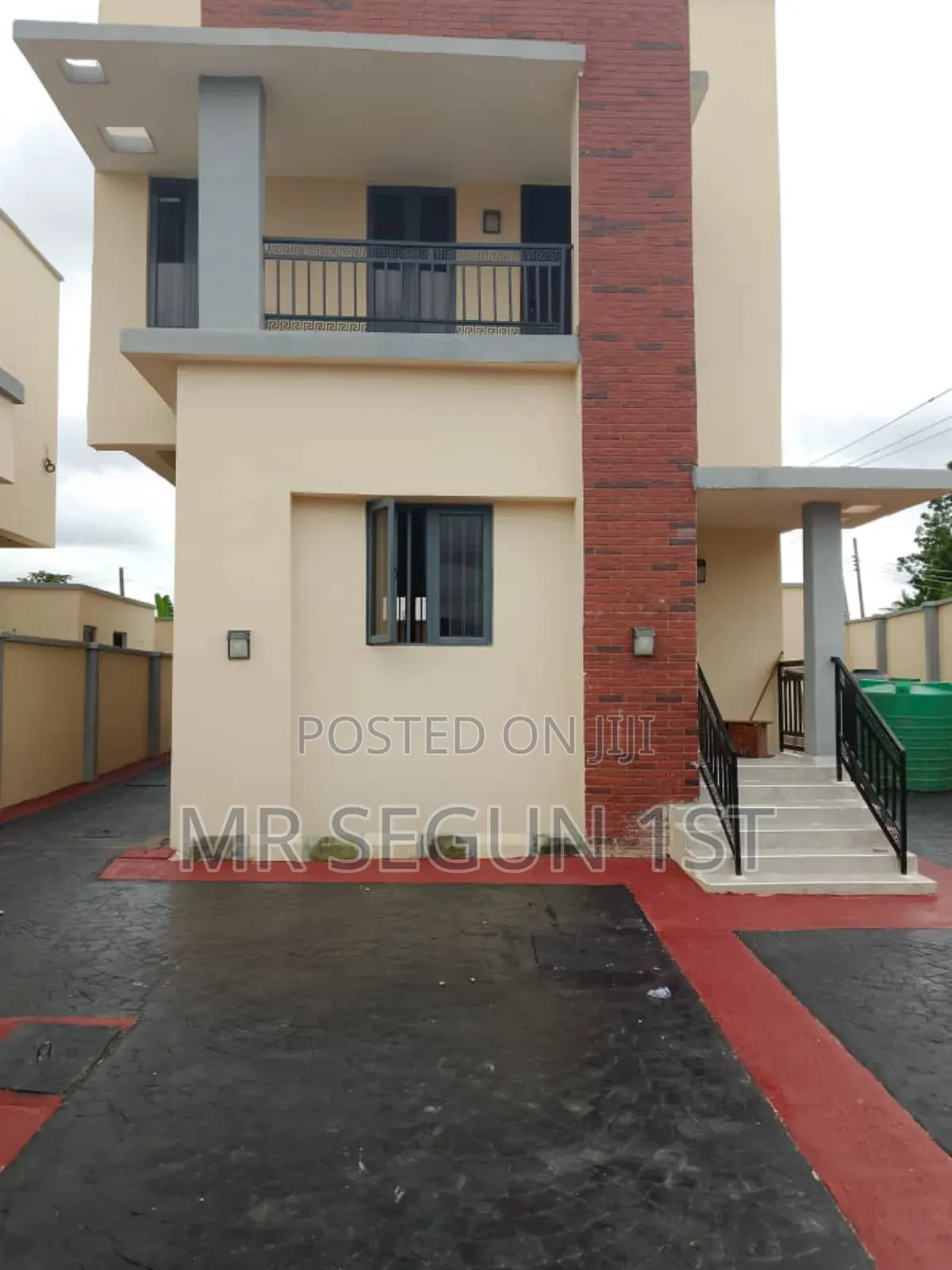 2bdrm Duplex in Lily Estate for sale in Oluyole Estate