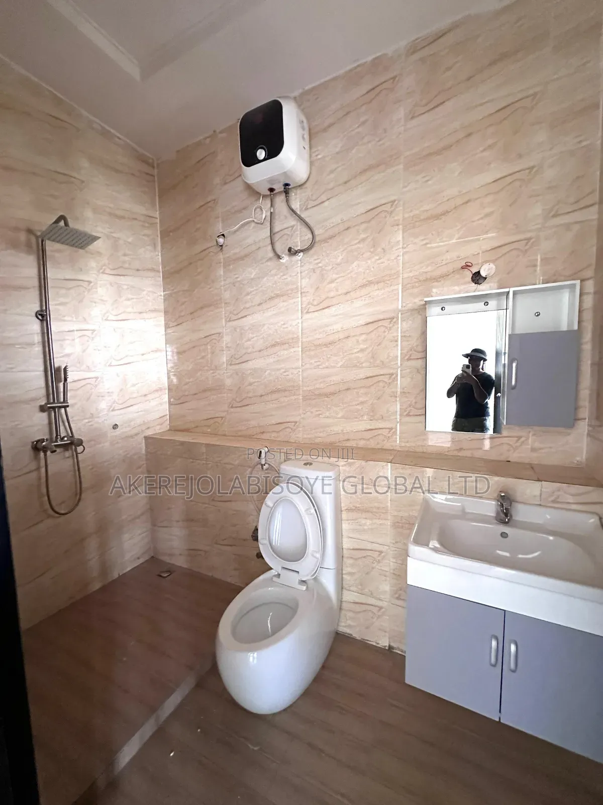 4bdrm Duplex in Guzape Abuja for sale in Guzape District