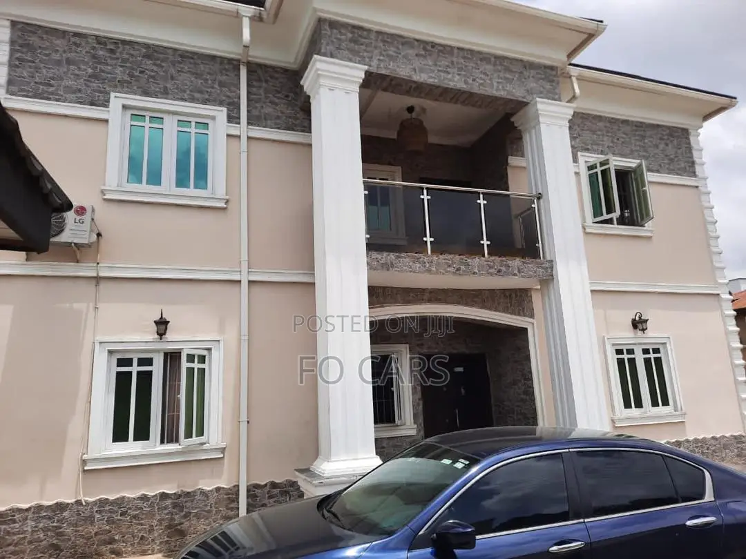 4bdrm Duplex in Lekki Pennisula, Ogombo for sale in Ogombo