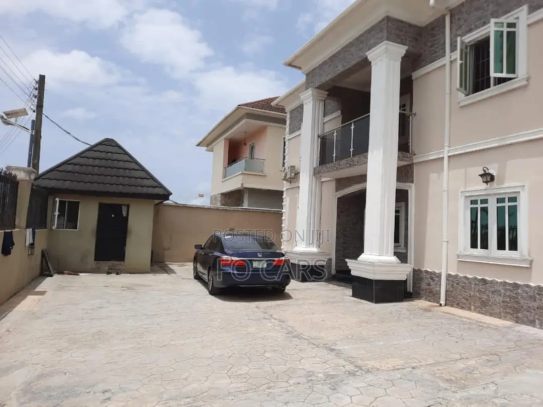 4bdrm Duplex in Lekki Pennisula, Ogombo for sale in Ogombo