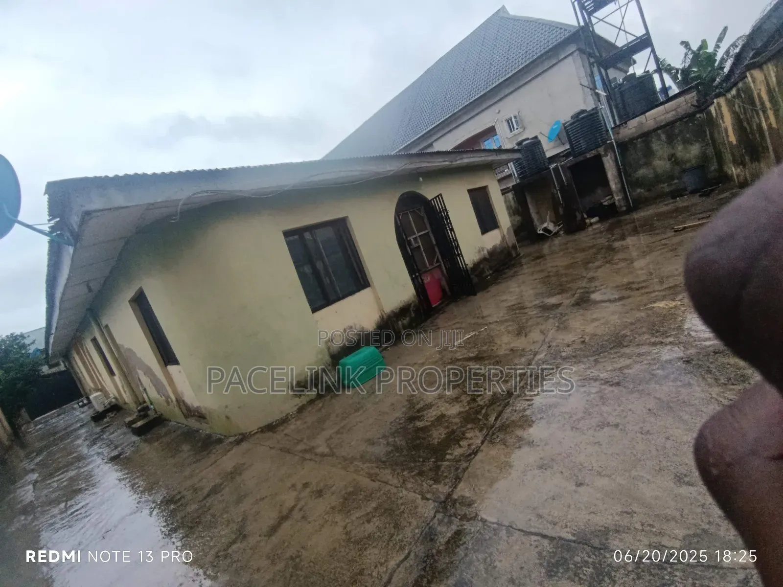 6bdrm Block of Flats in New London Estate, Baruwa for sale in Baruwa