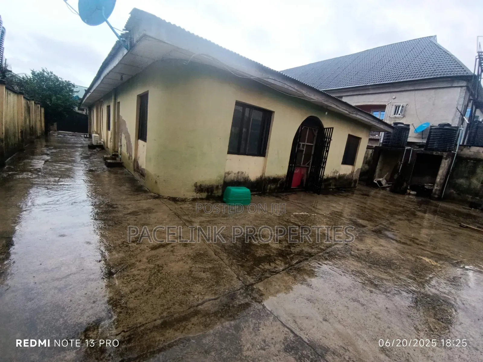6bdrm Block of Flats in New London Estate, Baruwa for sale in Baruwa