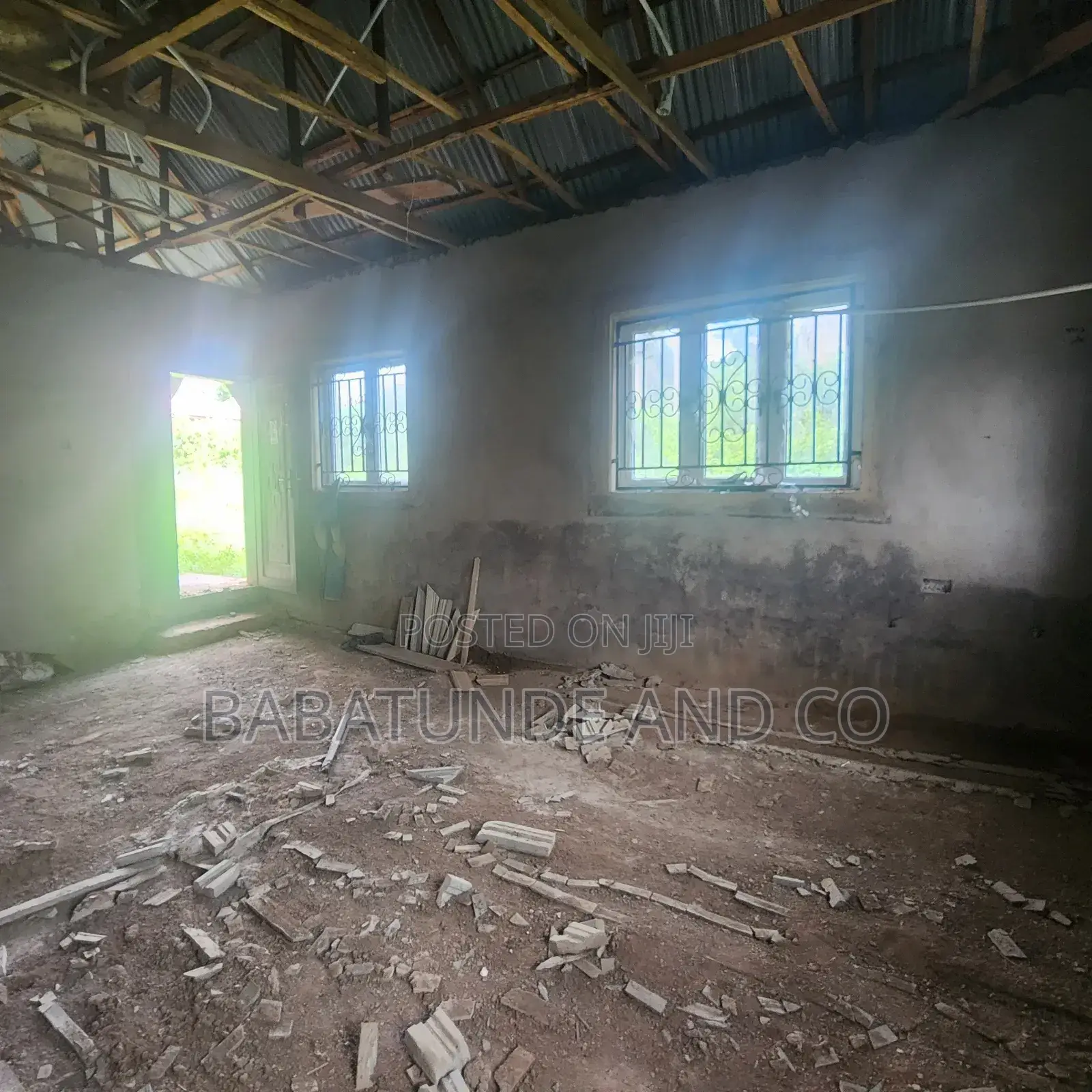 3bdrm Bungalow in Ologuneru for sale in Ologuneru