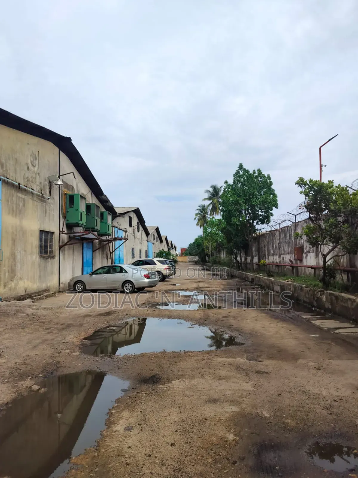 4.4 Acres of Warehouse Sitting on 120,000sqf With Offices in Oshodi Expressway