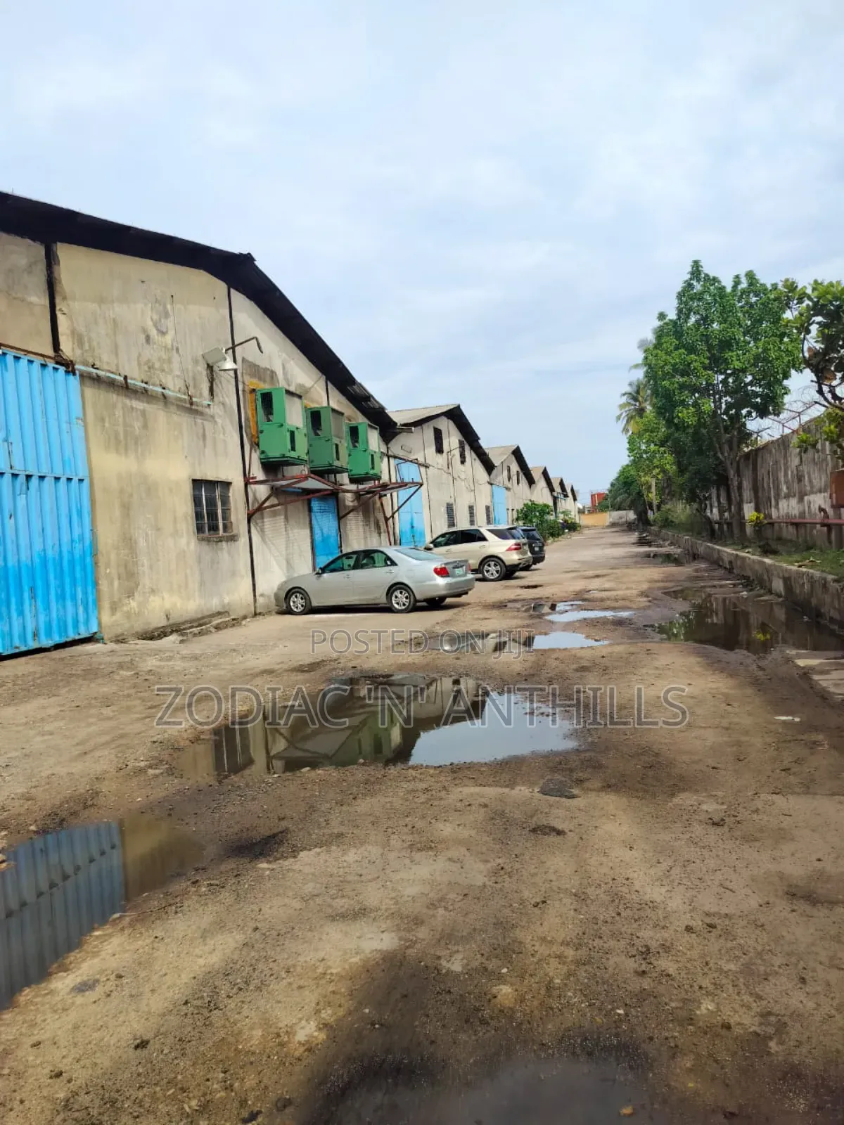 4.4 Acres of Warehouse Sitting on 120,000sqf With Offices in Oshodi Expressway