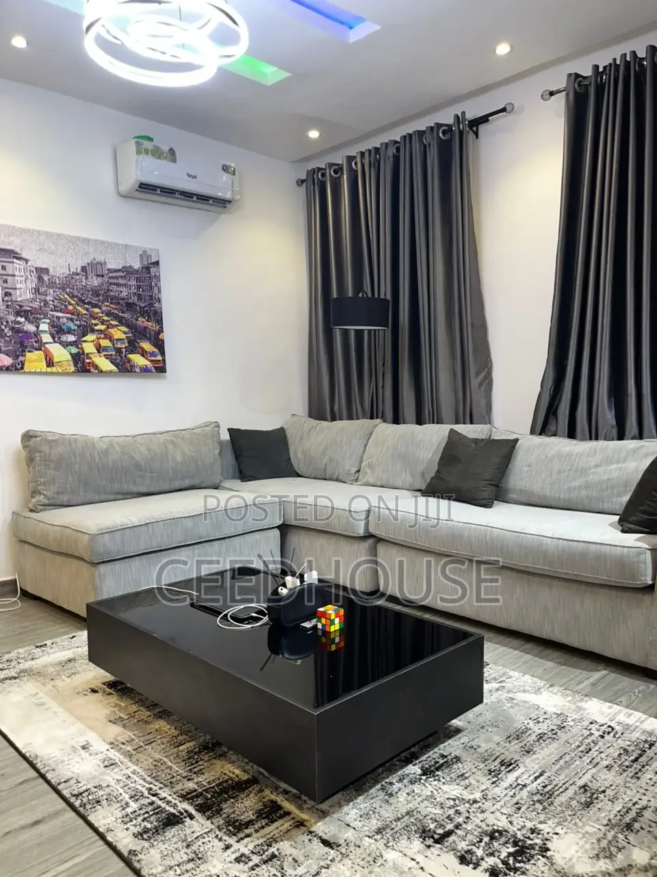 Luxurious 1 Bedroom Apartment With Pool and Ps5 in Lekki Phase 1