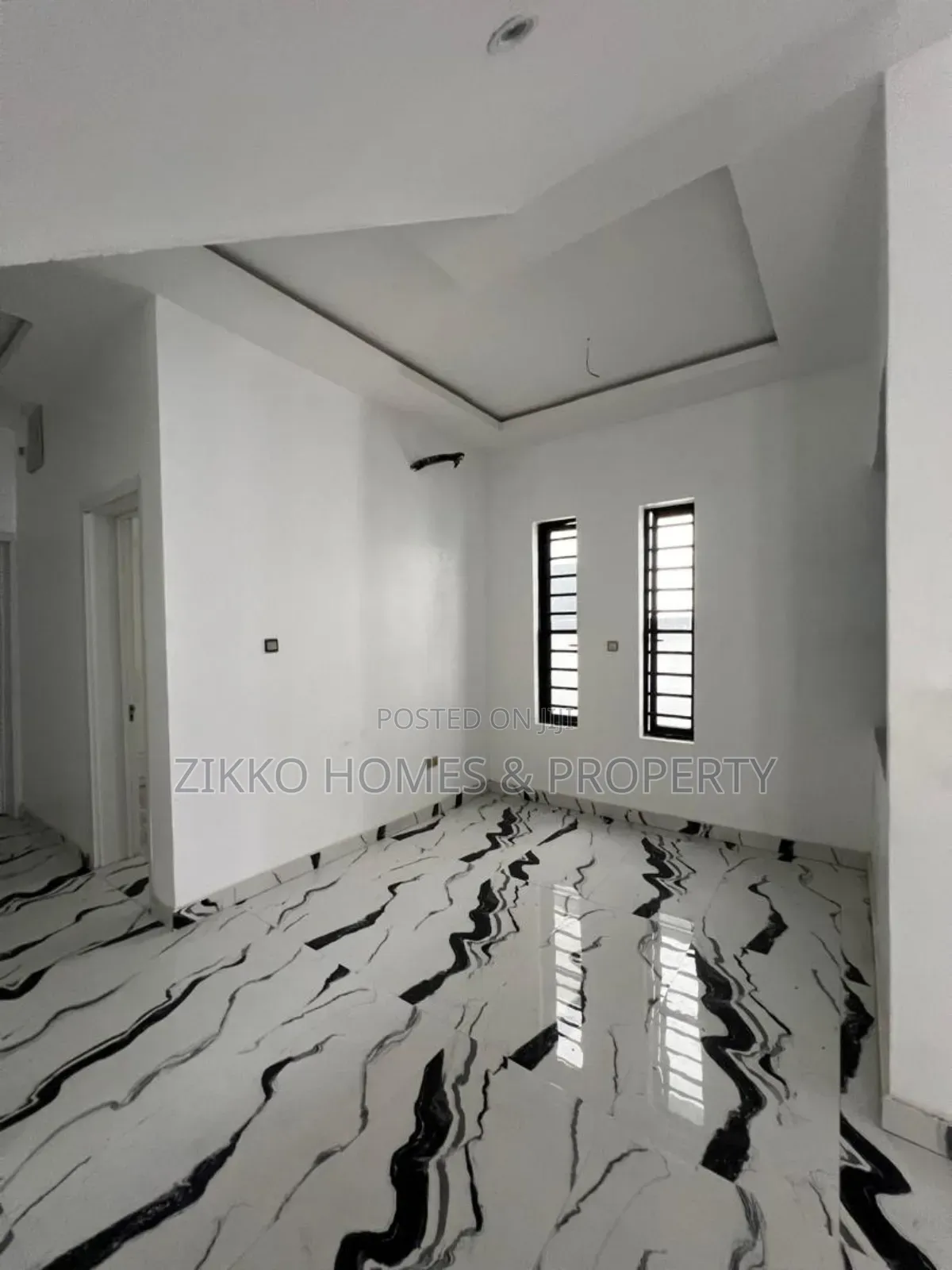 5bdrm Duplex in Ologolo, Lekki for sale in Lekki