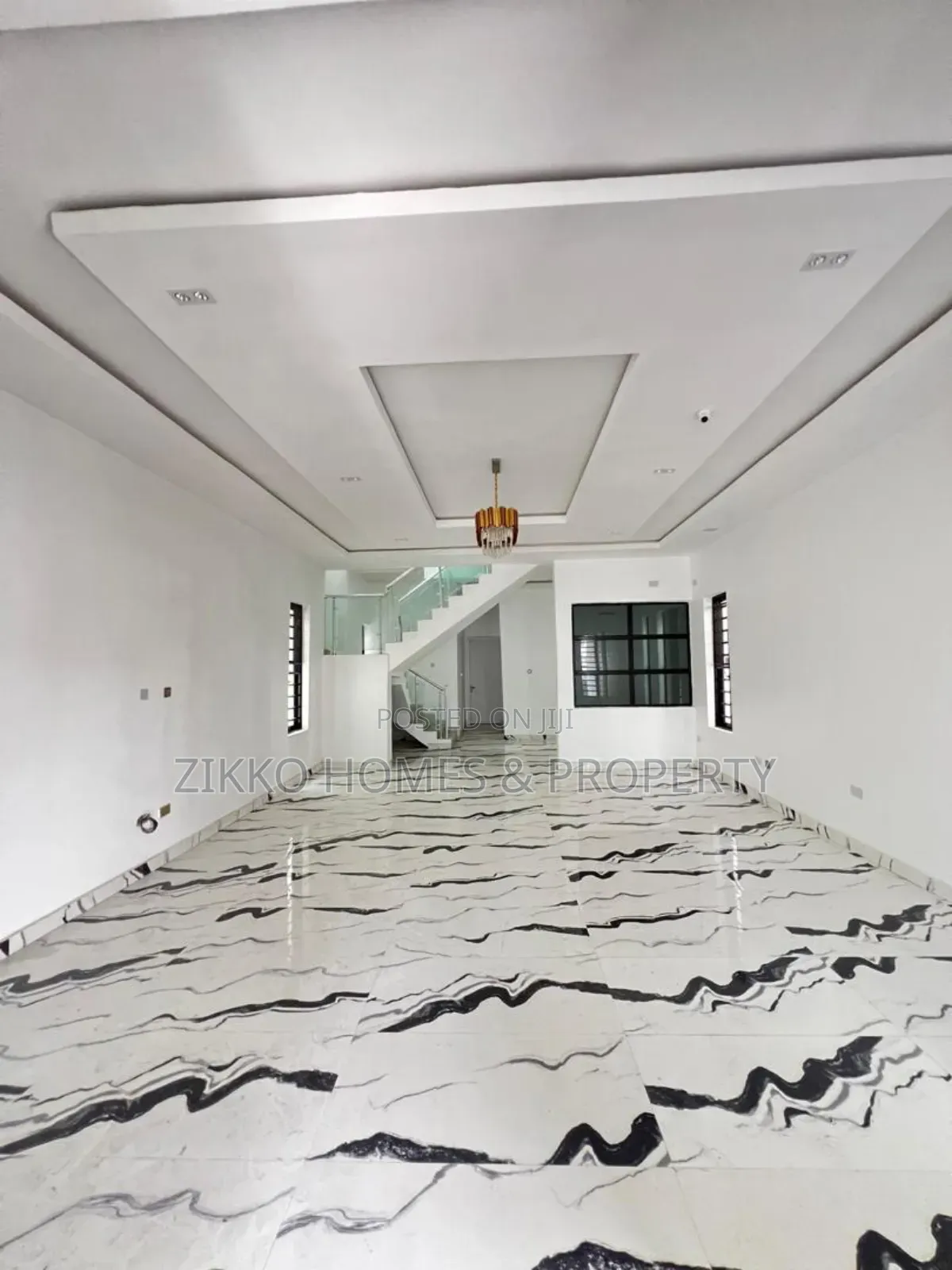 5bdrm Duplex in Ologolo, Lekki for sale in Lekki