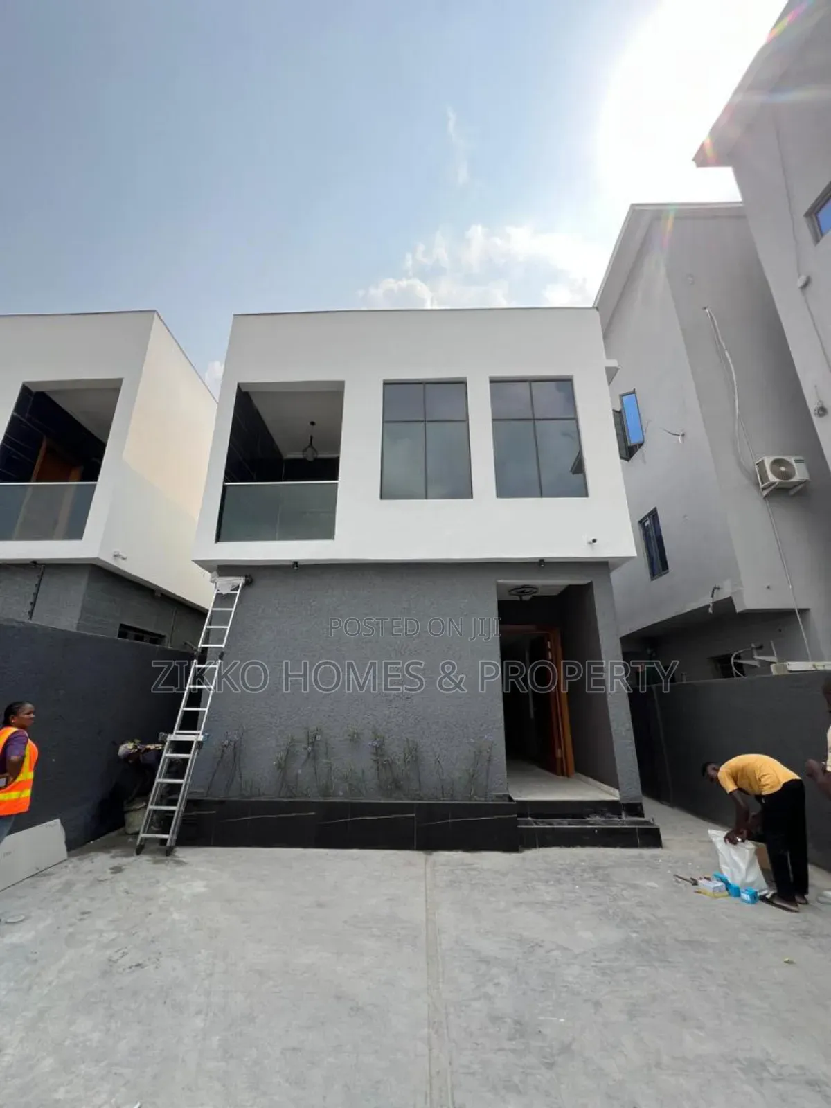 5bdrm Duplex in Ologolo, Lekki for sale in Lekki