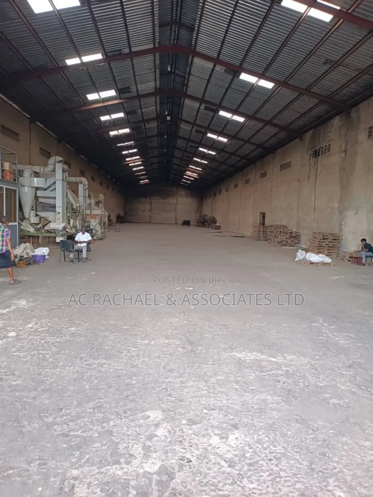 1633sqm Warehouse for Rent at Amuwo Odofin in Amuwo-Odofin