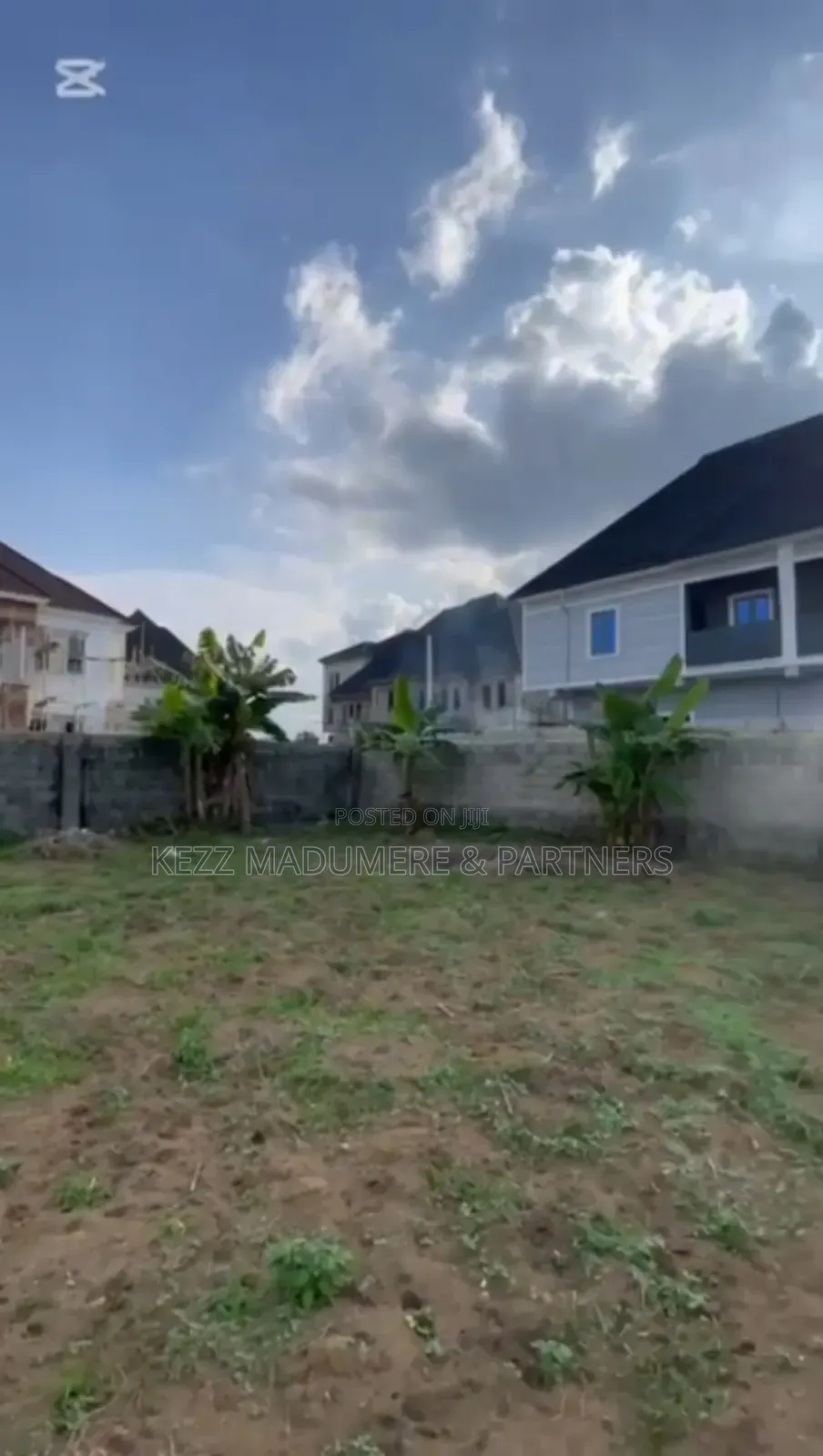 For Sale: One Half (11⁄2) Plots at Cedarwood Est Sars Rd in Port-Harcourt
