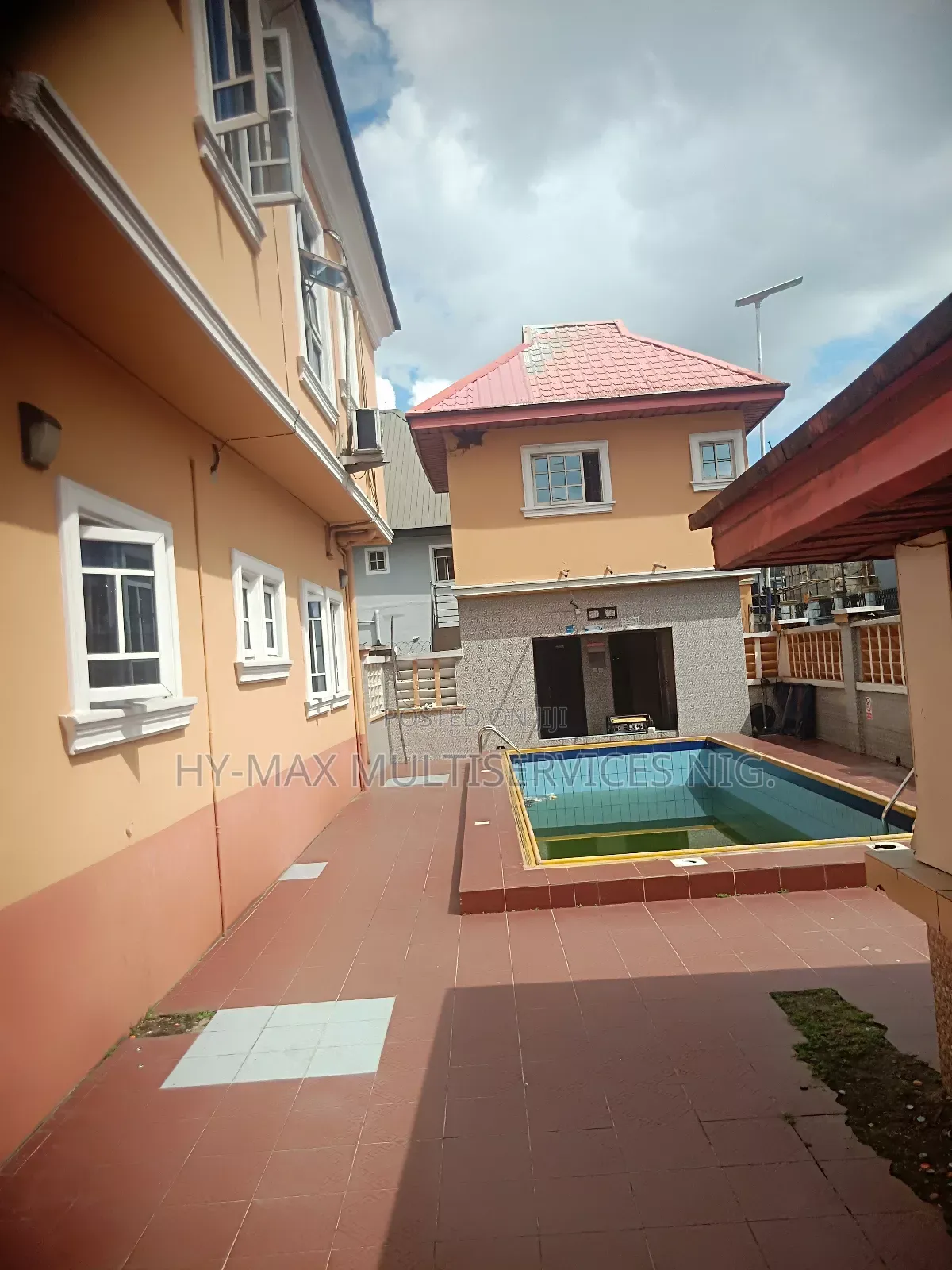 Luxury 16 Room Hotel With Swimming Pool for Sale in PHC in Eneka