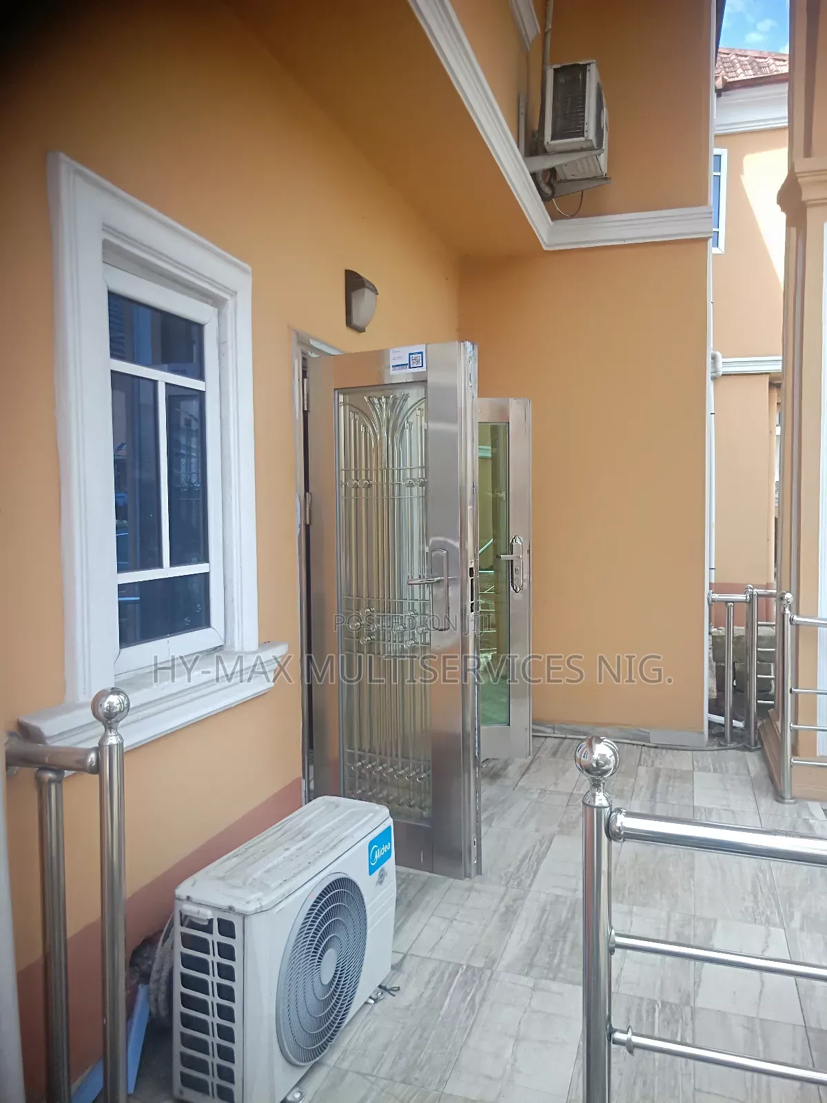 Luxury 16 Room Hotel With Swimming Pool for Sale in PHC in Eneka