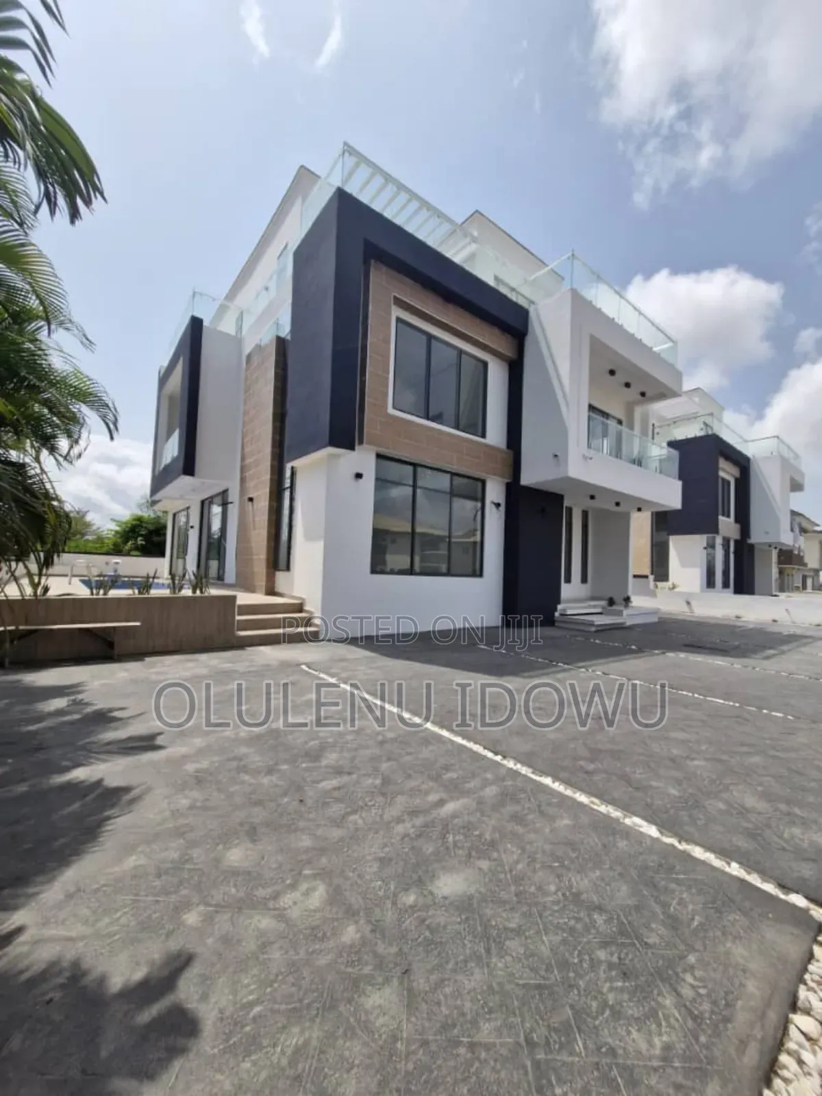 Furnished 5bdrm Duplex in Lagos Island (Eko) for sale in Lagos Island (Eko)