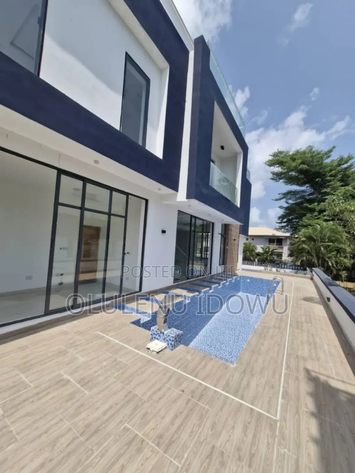 Furnished 5bdrm Duplex in Lagos Island (Eko) for sale in Lagos Island (Eko)