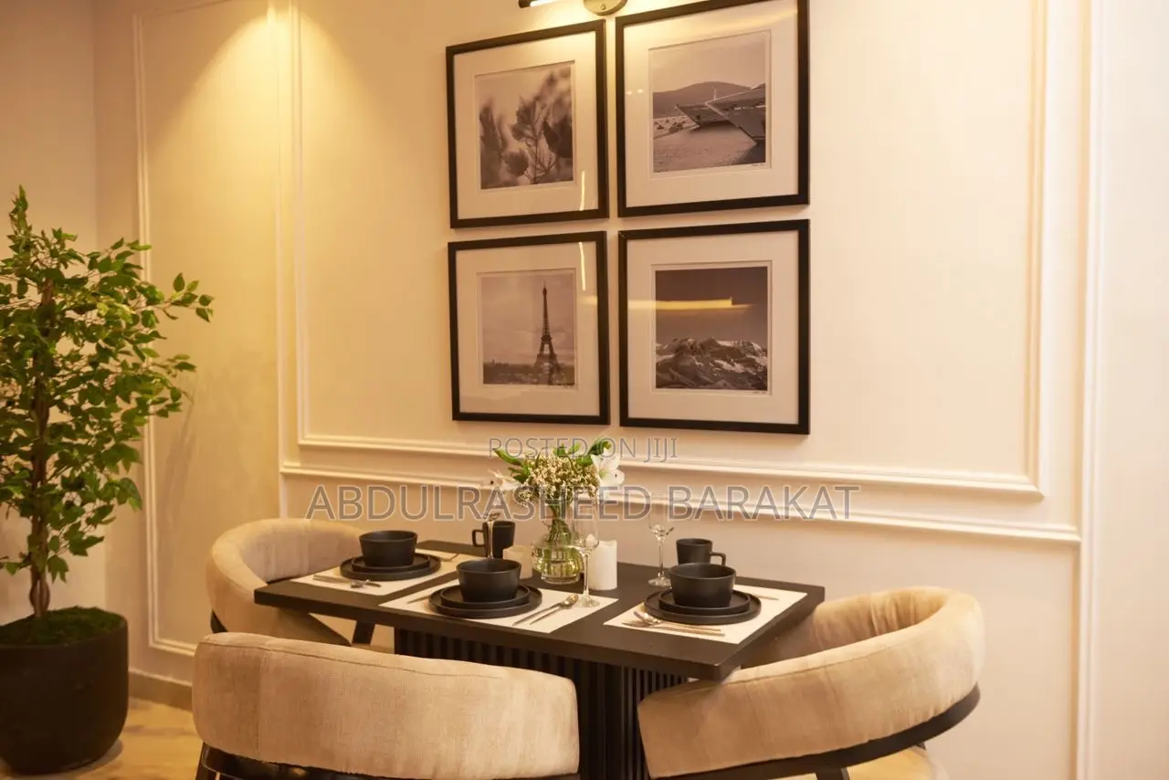 Luxury Two Bedroom Apartment With Bathub Pool and Ps5 in Lekki Phase 1