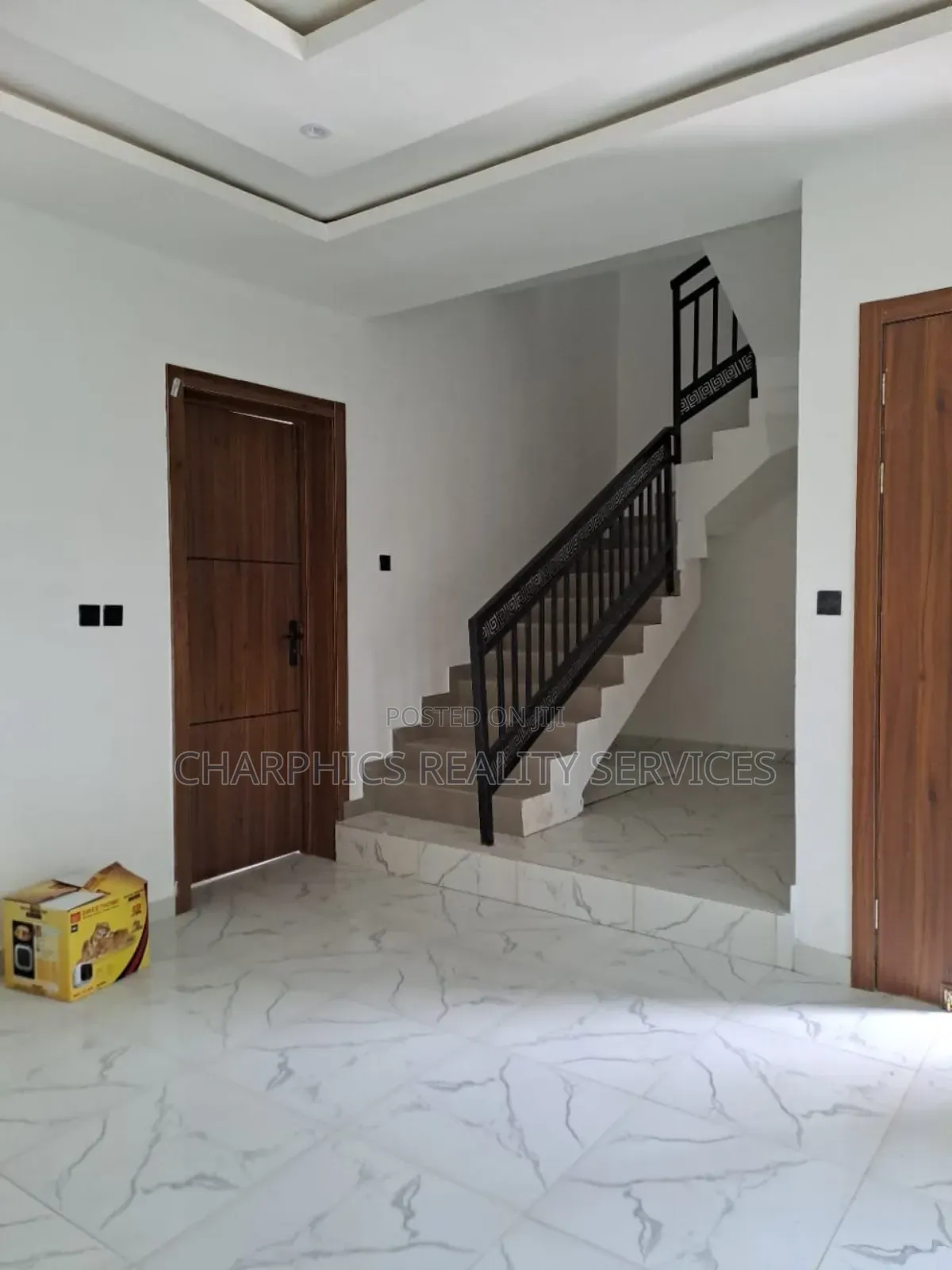 3bdrm Duplex in Omole Phase 2 for sale in Omole Phase 2