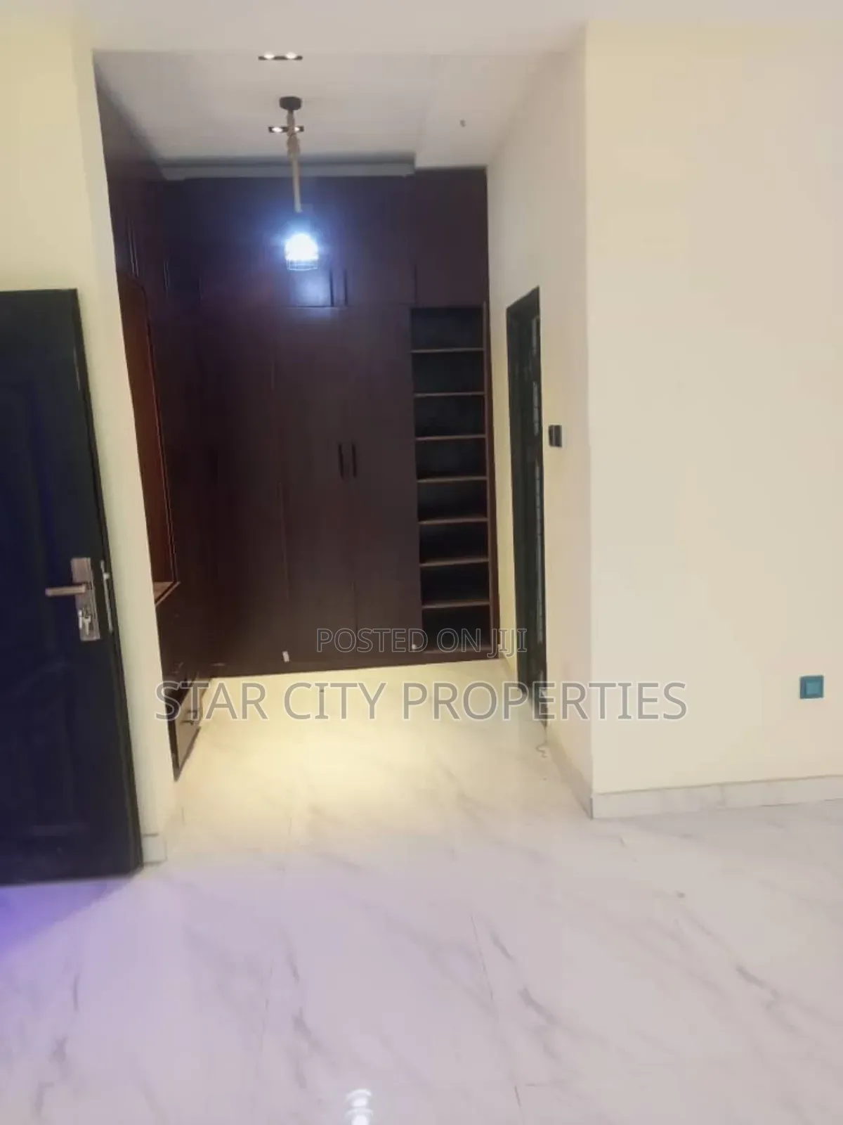 4bdrm Duplex in Opebi Ikeja Lagos for sale in Opebi