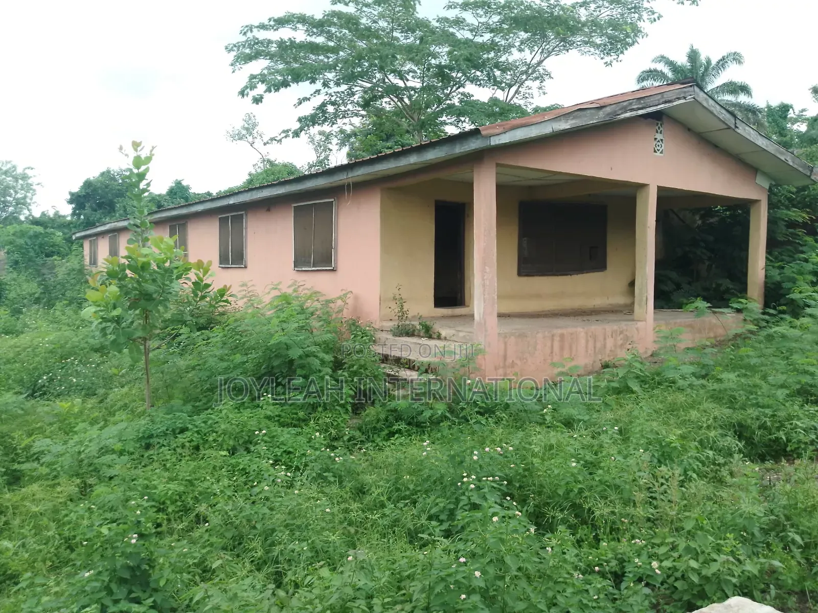 Acre of Land Along Ife-Ibadan Express Way Ikire, Osun State in Irewole