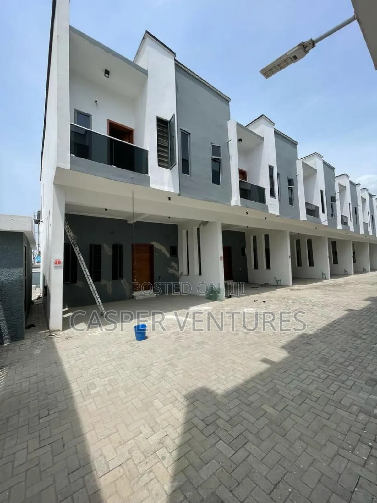 4bdrm Duplex in Lekki County, Ikota for sale in Ikota