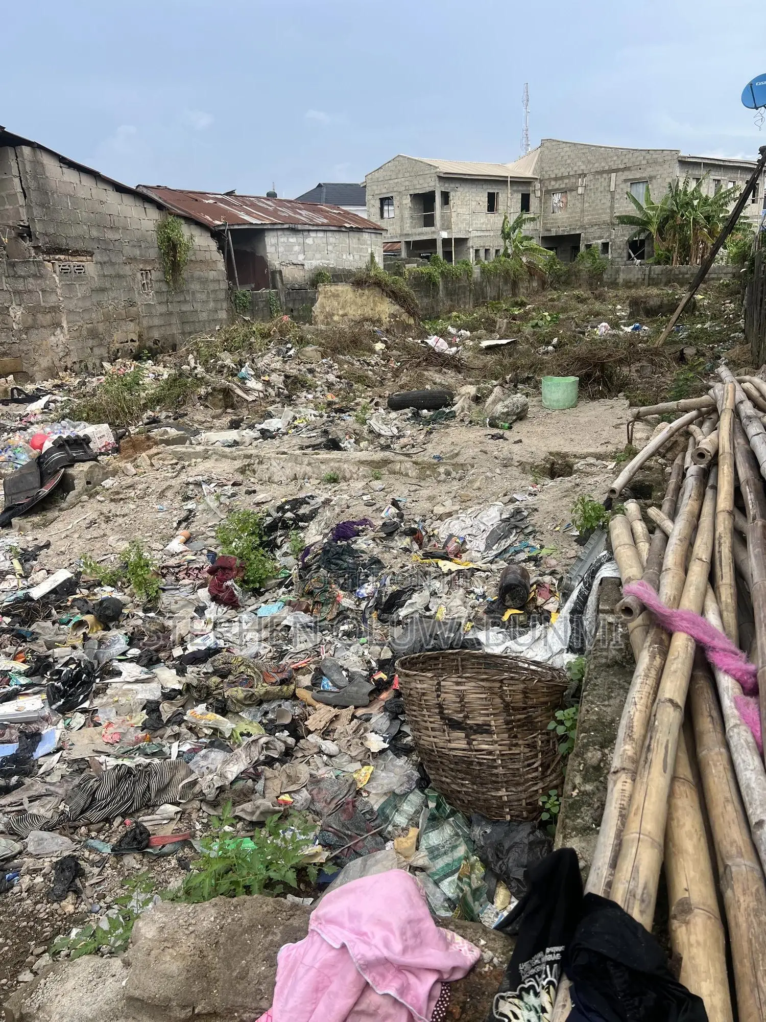 Land for Sale at a Very Good Location in Oworonshoki / Shomolu