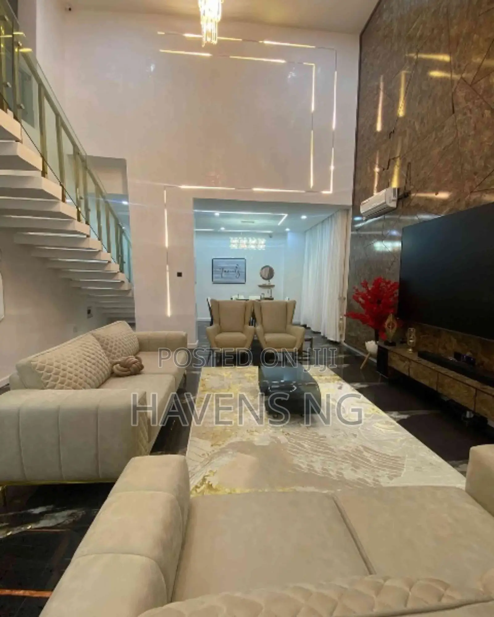 5bdrm Duplex in Elelenwo for sale in Elelenwo