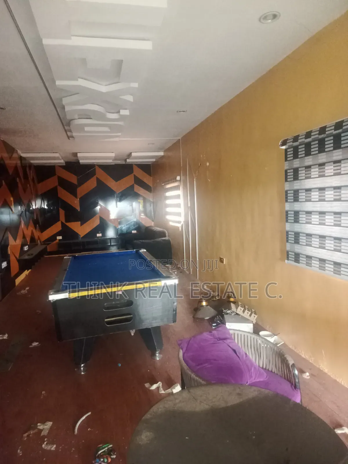 Big Hall With 2office Space at Agbor Park,Ikpoba Hill 4lease in Benin City