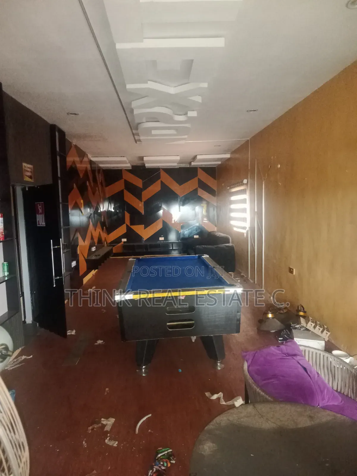 Big Hall With 2office Space at Agbor Park,Ikpoba Hill 4lease in Benin City