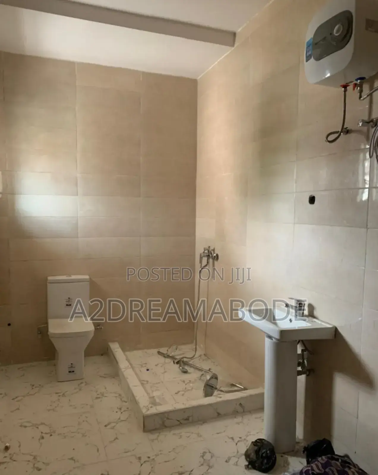 3bdrm Apartment in Ikeja Gra for rent in Ikeja