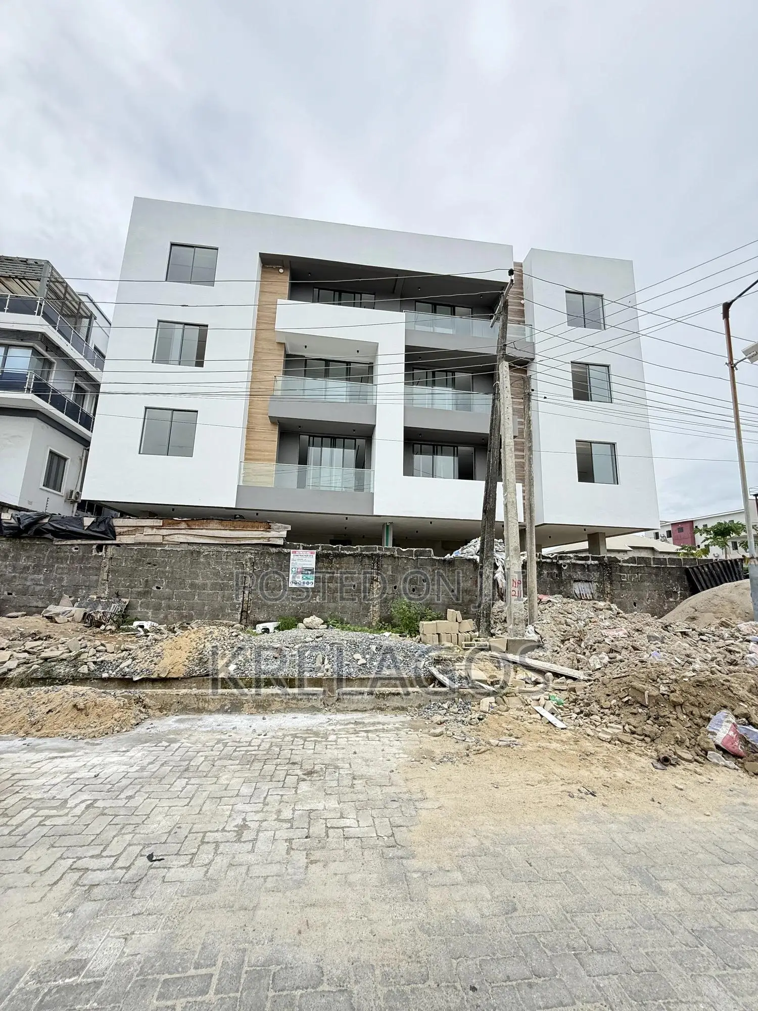 Newly Built 2 Bedroom Apartments in Lekki Phase 1