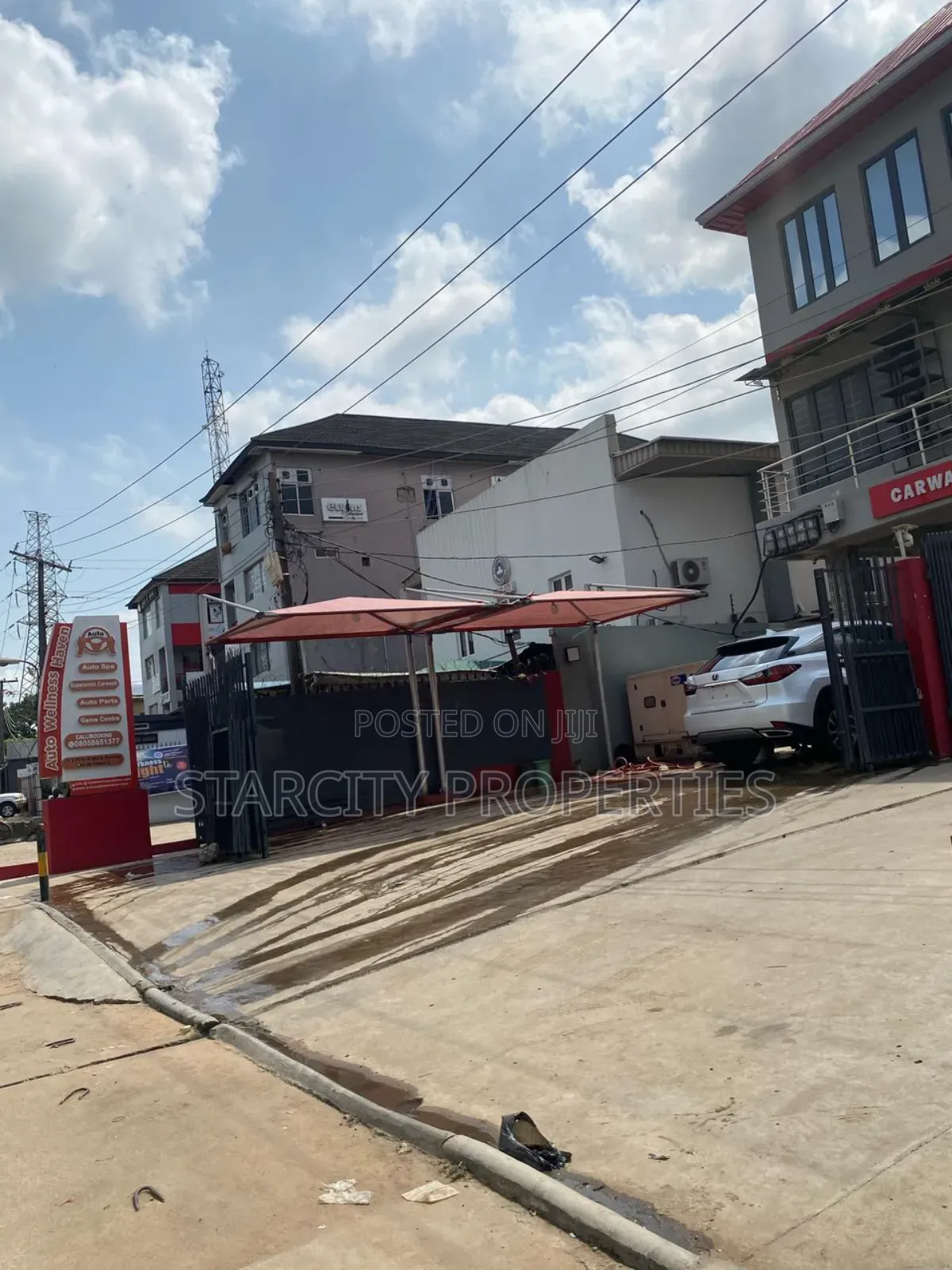 Urgent Sale!Newly Built Office Complex in Omole Phase 2 in Kosofe / Kosofe