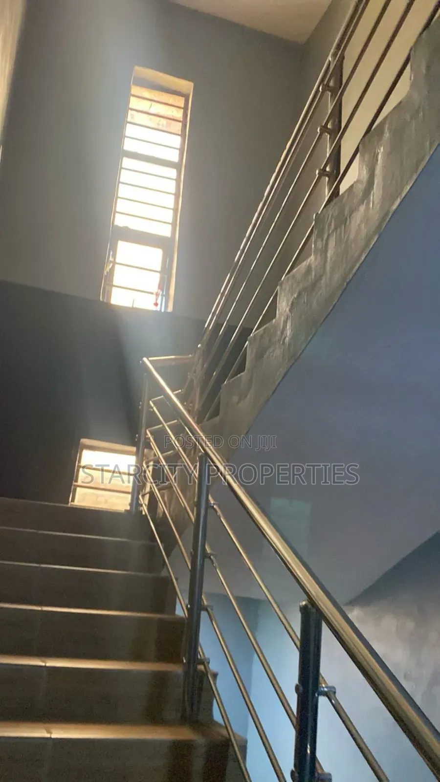 Urgent Sale!Newly Built Office Complex in Omole Phase 2 in Kosofe / Kosofe