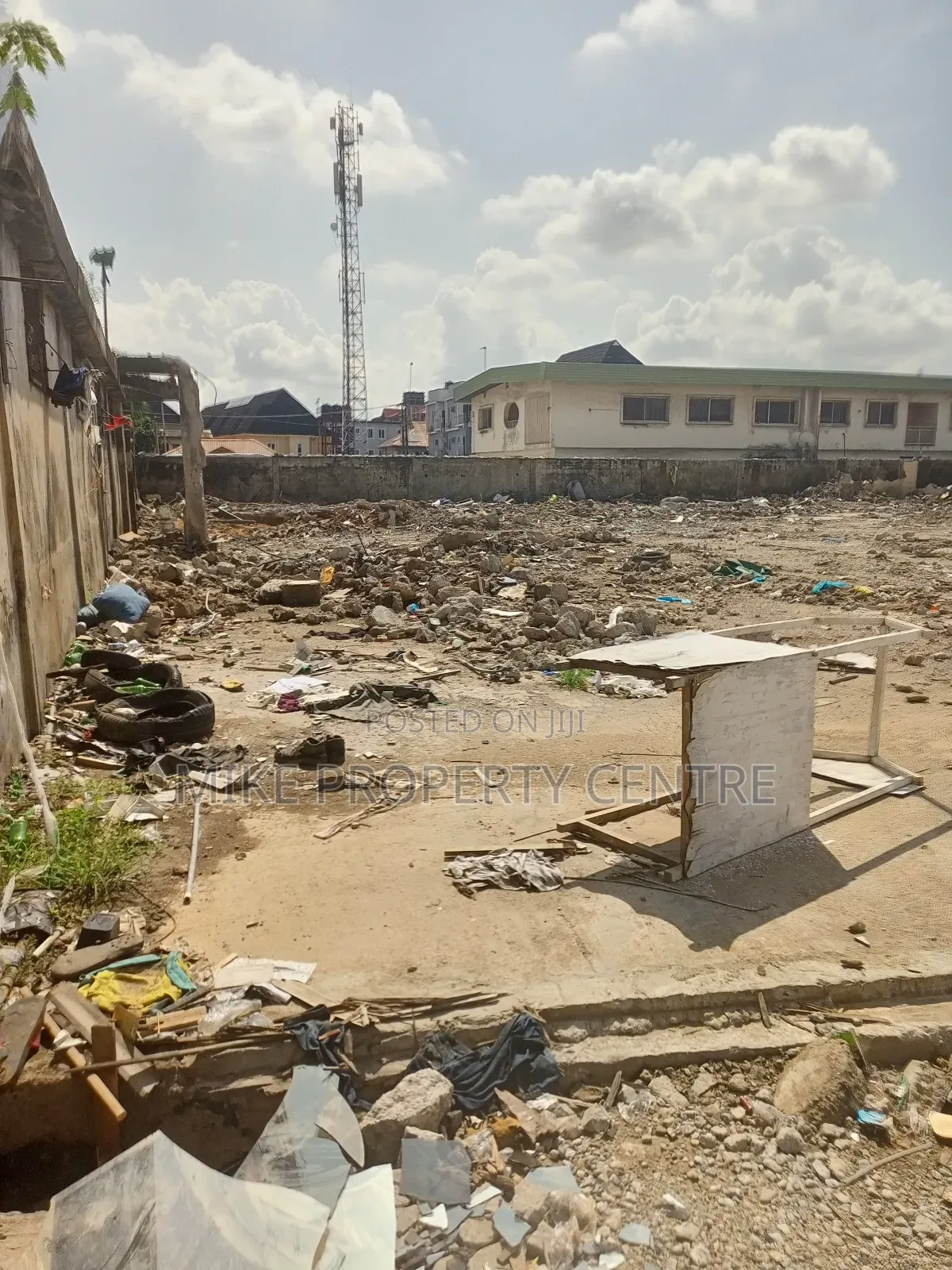 3 Plots of Land in Ago Palace