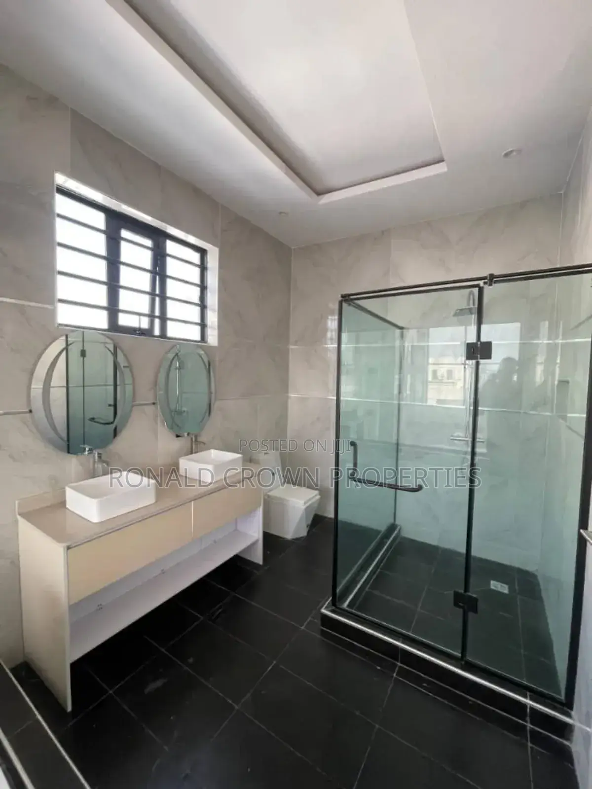 4bdrm Duplex in Ikota for sale in Ikota