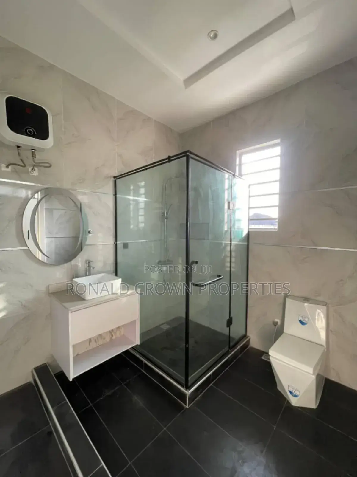 4bdrm Duplex in Ikota for sale in Ikota